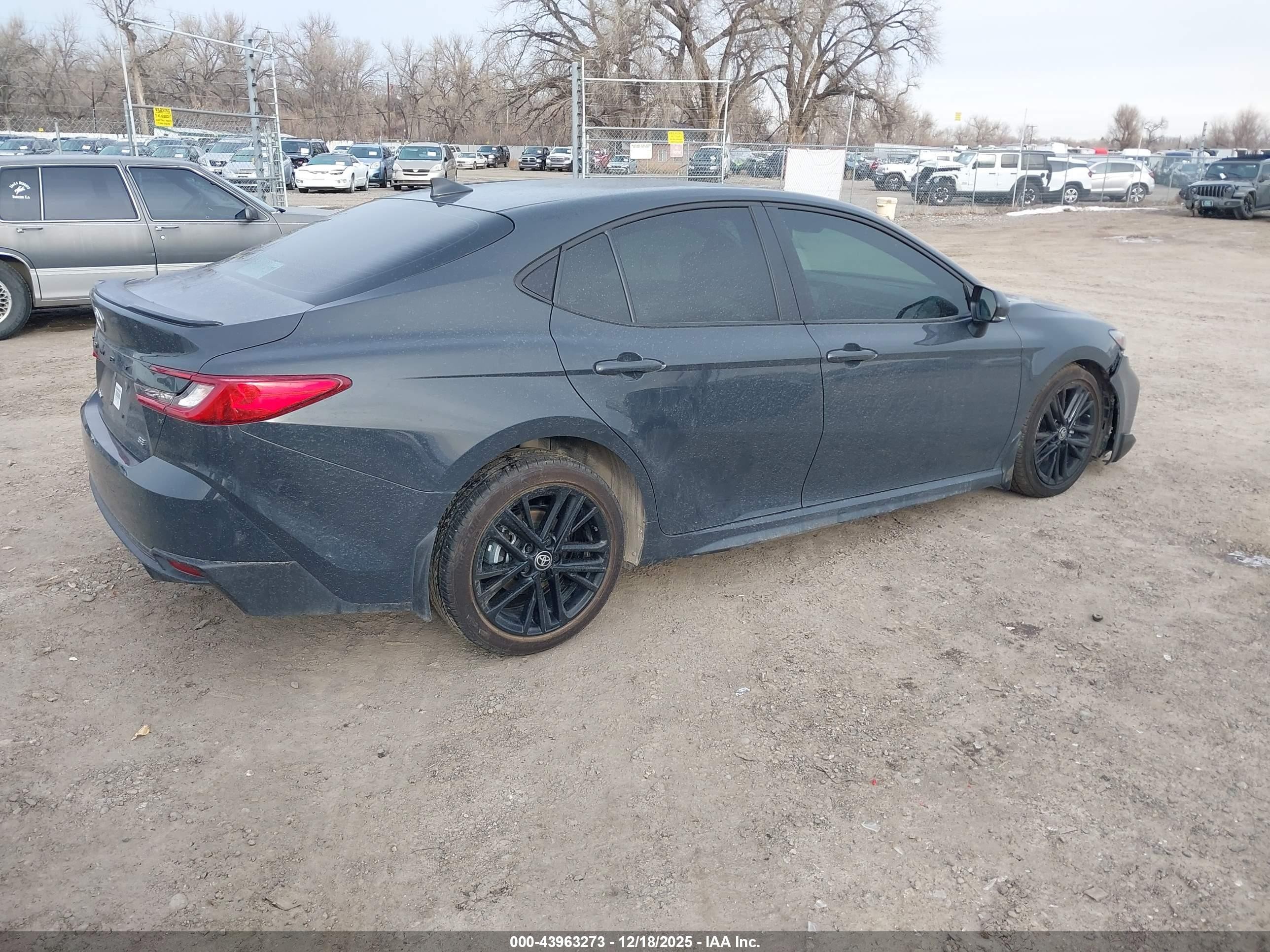 2025 Toyota Camry Se Gray vin: 4T1DAACK9SU117164