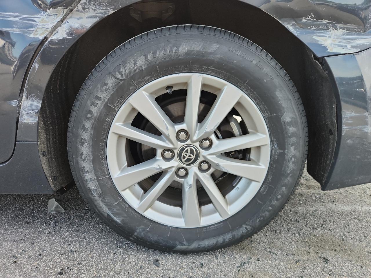 2025 Toyota Camry Le Gray vin: 4T1DAACK9SU144767 Damage: Left Rear Wheel, Curb Rash, 5 To 6 Inches