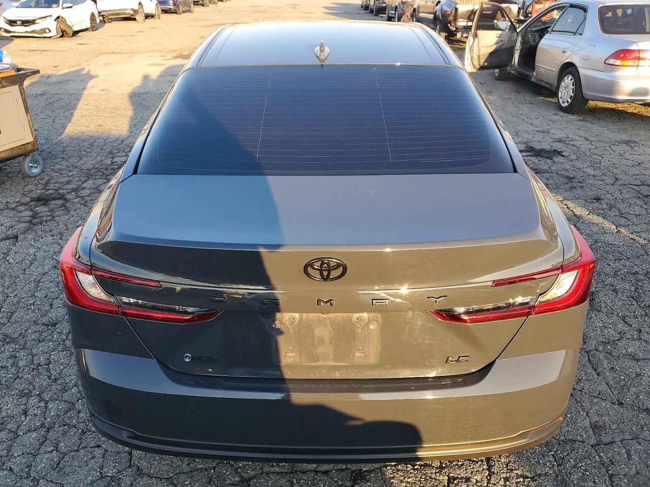 2025 Toyota Camry Le Gray vin: 4T1DAACK9SU155641
