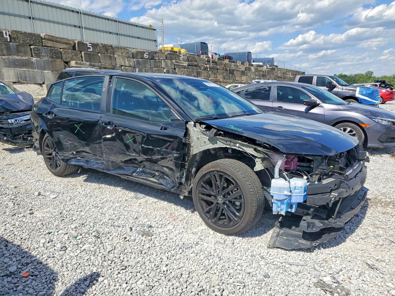 2025 Toyota Camry Se Black vin: 4T1DAACK9SU575884