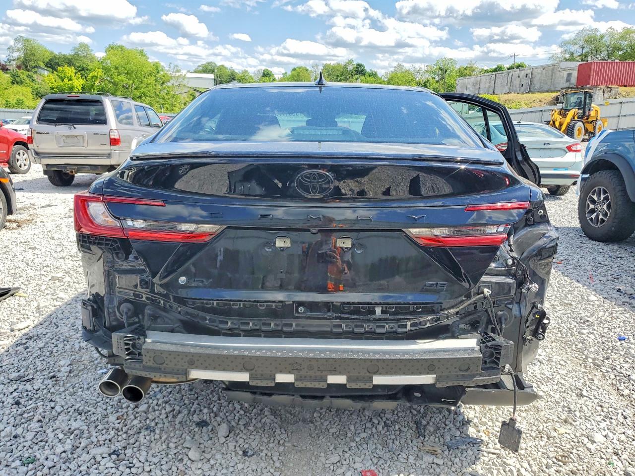 2025 Toyota Camry Se Black vin: 4T1DAACK9SU575884
