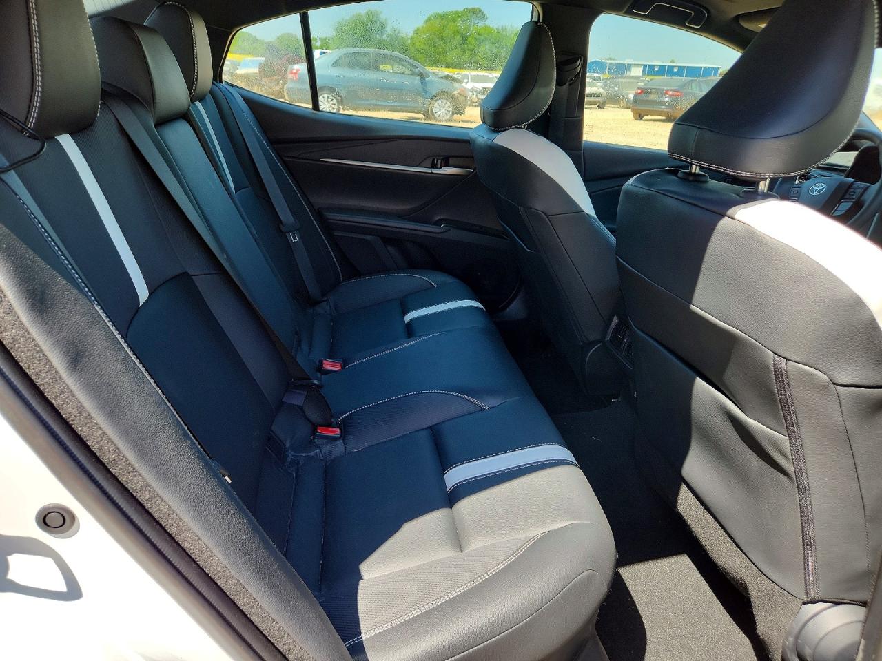 2025 Toyota Camry Se Белый vin: 4T1DAACK9SU646291