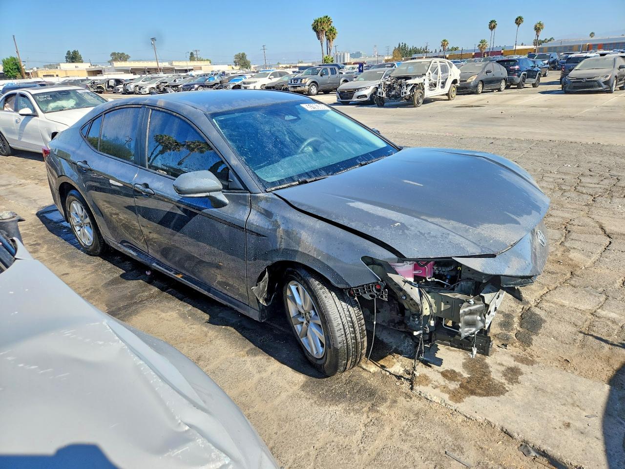 2026 Toyota Camry Le Gray vin: 4T1DAACK9TU217668