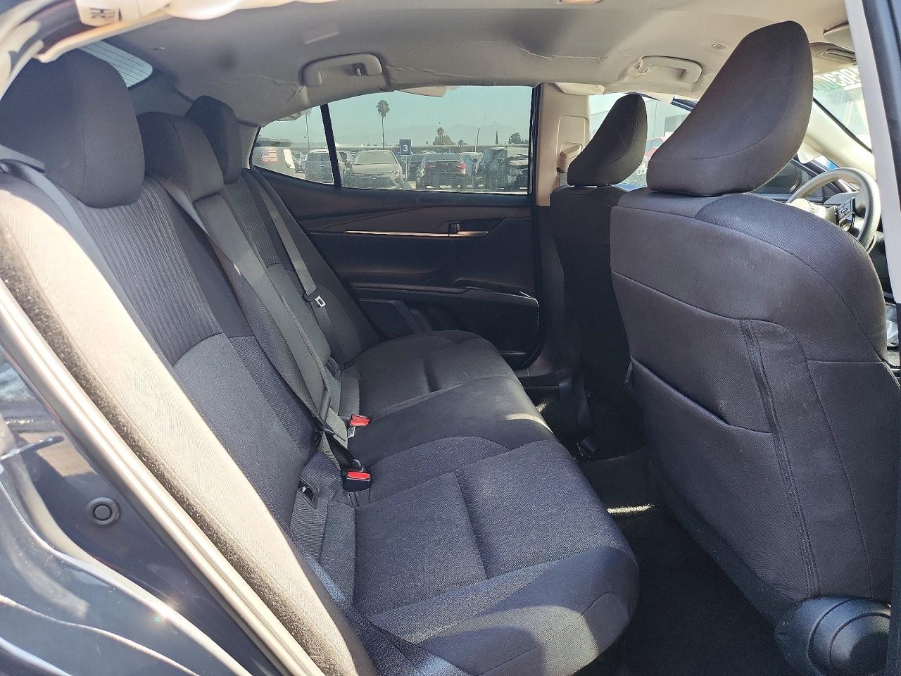 2026 Toyota Camry Le Gray vin: 4T1DAACK9TU217668