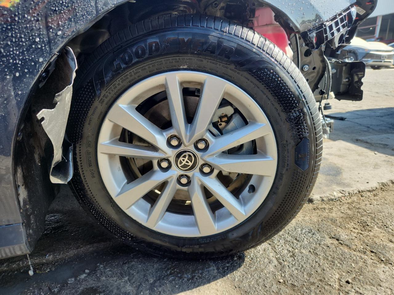 2026 Toyota Camry Le Gray vin: 4T1DAACK9TU217668 Damage: Right Front Wheel, Curb Rash, 3 To 4 Inches