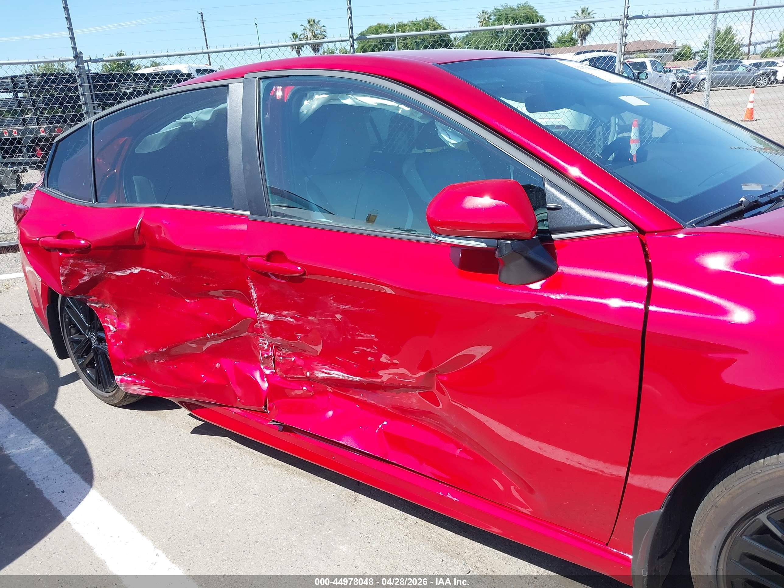 2026 Toyota Camry Se Red vin: 4T1DAACK9TU224667