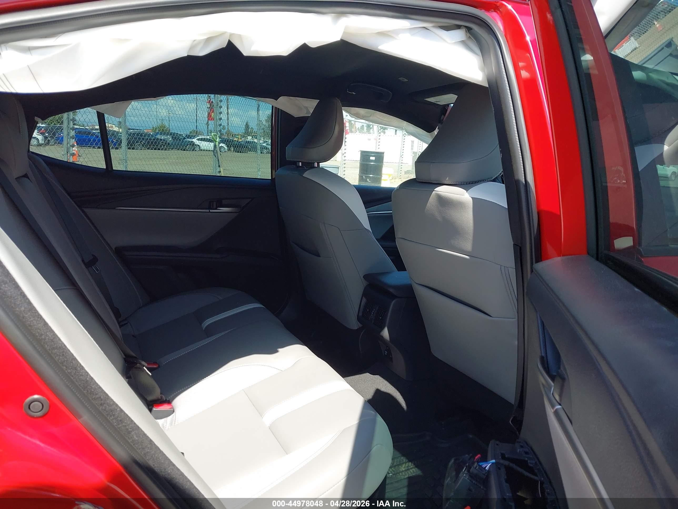 2026 Toyota Camry Se Red vin: 4T1DAACK9TU224667