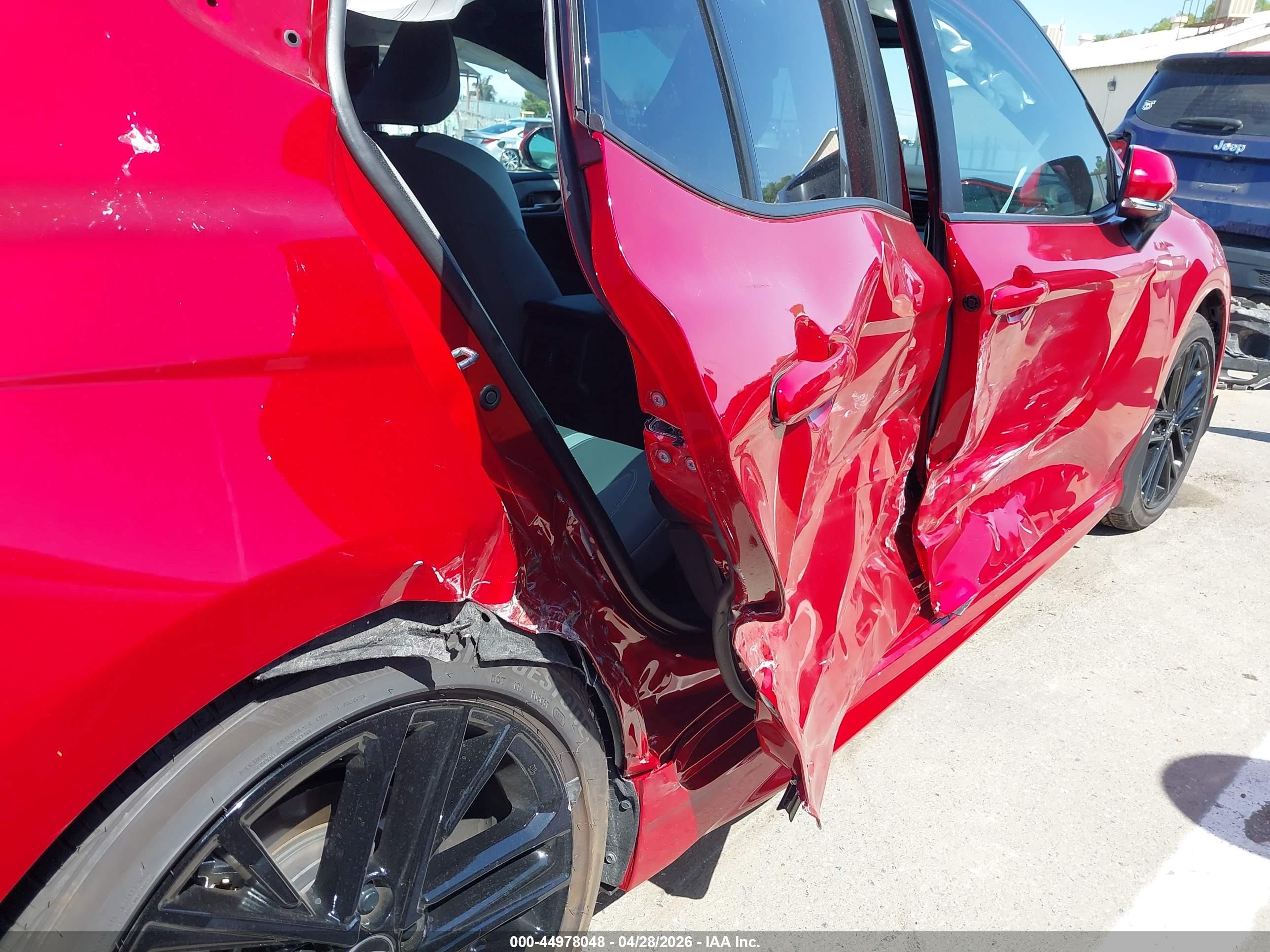 2026 Toyota Camry Se Red vin: 4T1DAACK9TU224667