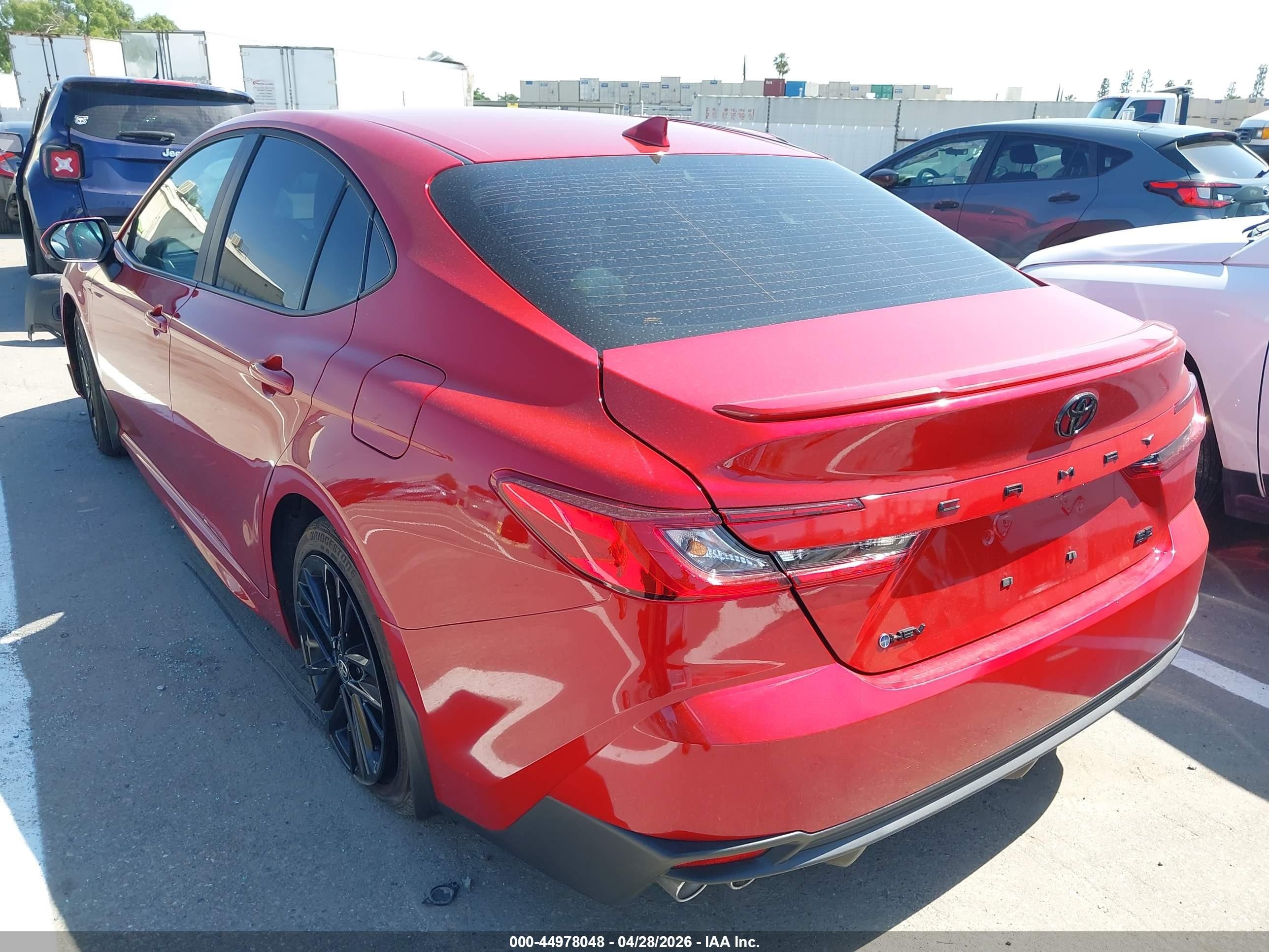 2026 Toyota Camry Se Red vin: 4T1DAACK9TU224667