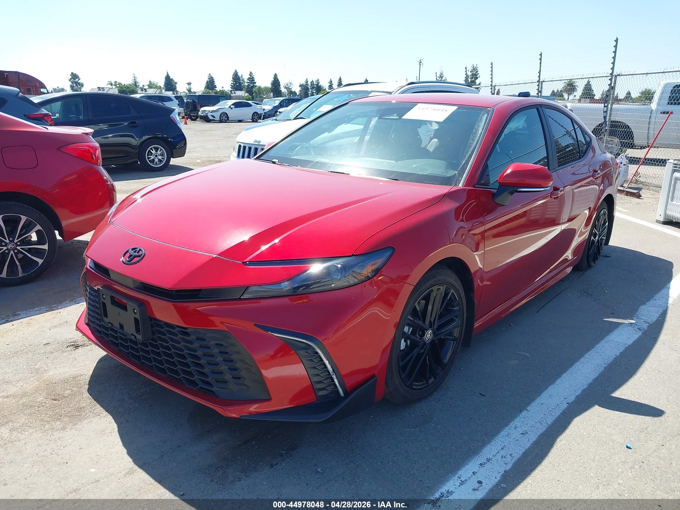 2026 Toyota Camry Se Red vin: 4T1DAACK9TU224667