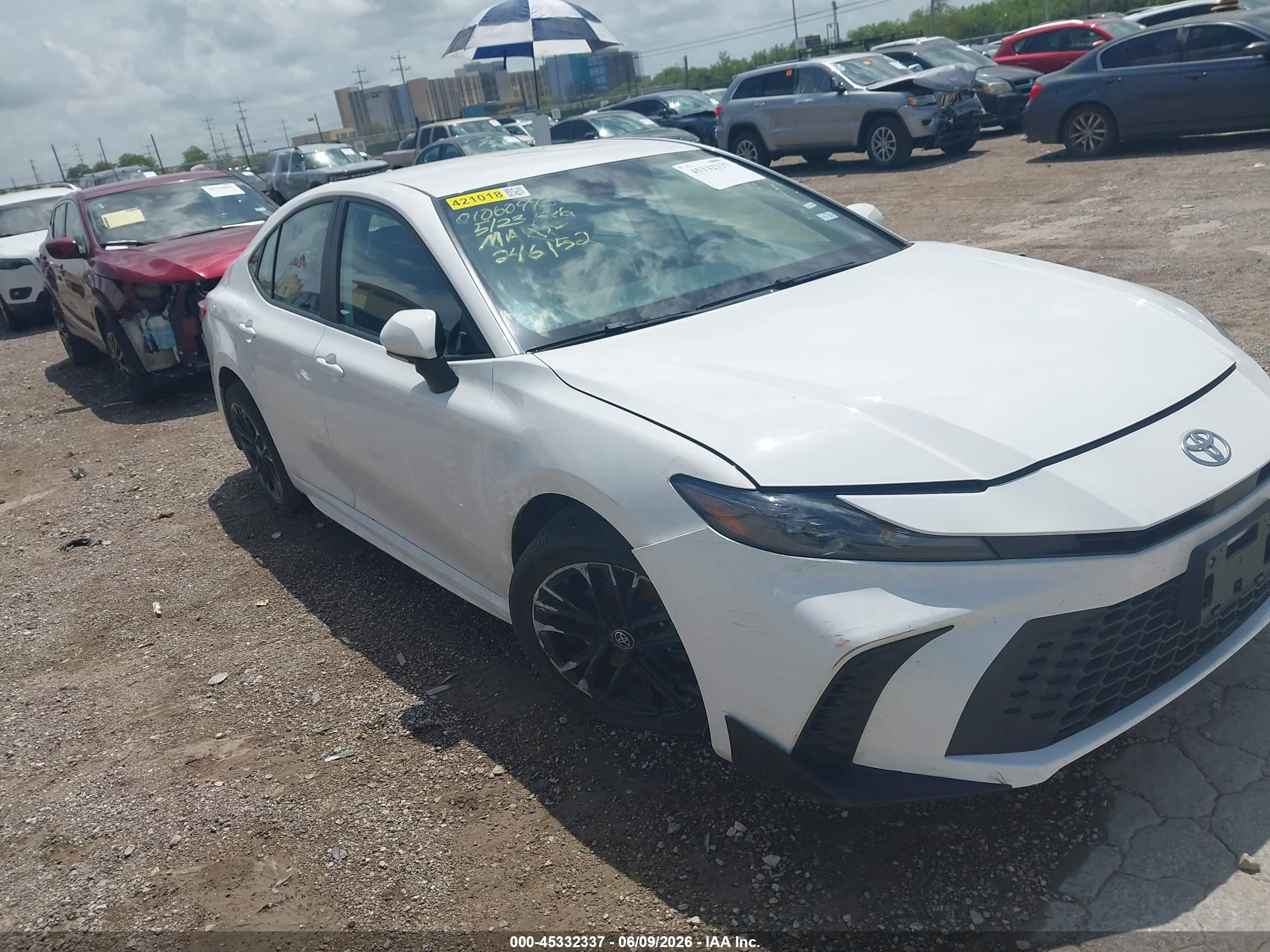 2026 Toyota Camry Se Белый vin: 4T1DAACK9TU246152