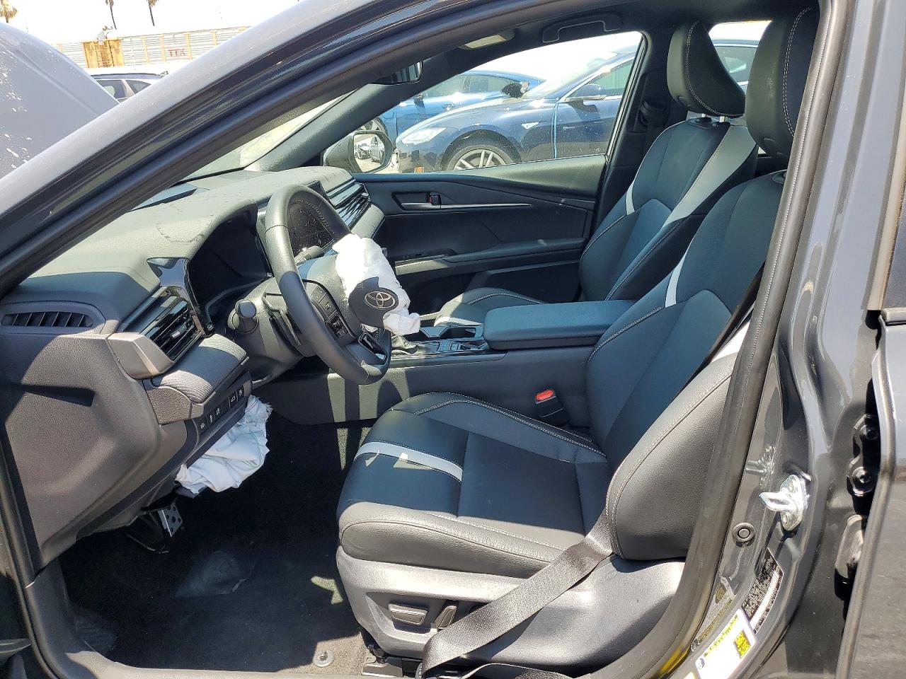 2026 Toyota Camry Se Gray vin: 4T1DAACK9TU672990
