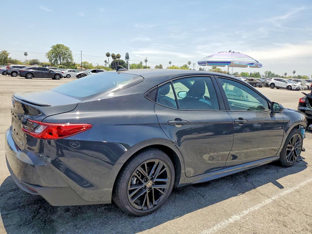 2026 Toyota Camry Se Gray vin: 4T1DAACK9TU672990