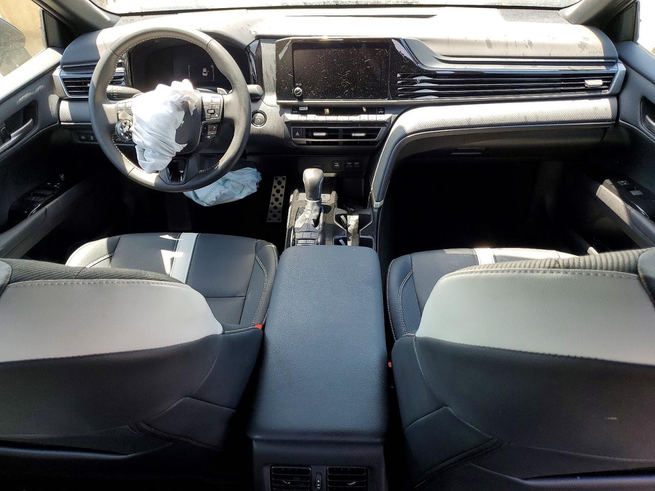 2026 Toyota Camry Se Gray vin: 4T1DAACK9TU672990