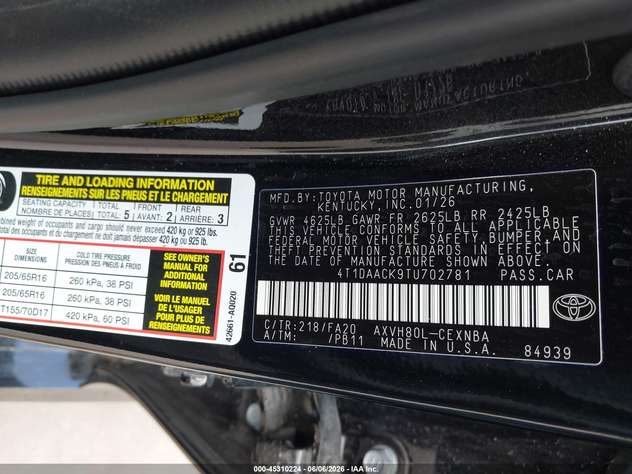 2026 Toyota Camry Le Black vin: 4T1DAACK9TU702781