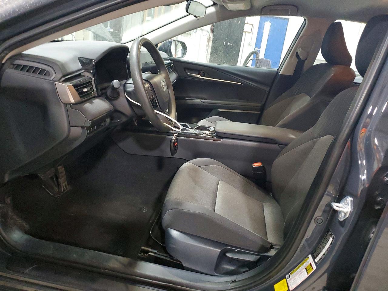 2025 Toyota Camry Le Charcoal vin: 4T1DAACKXSU520862