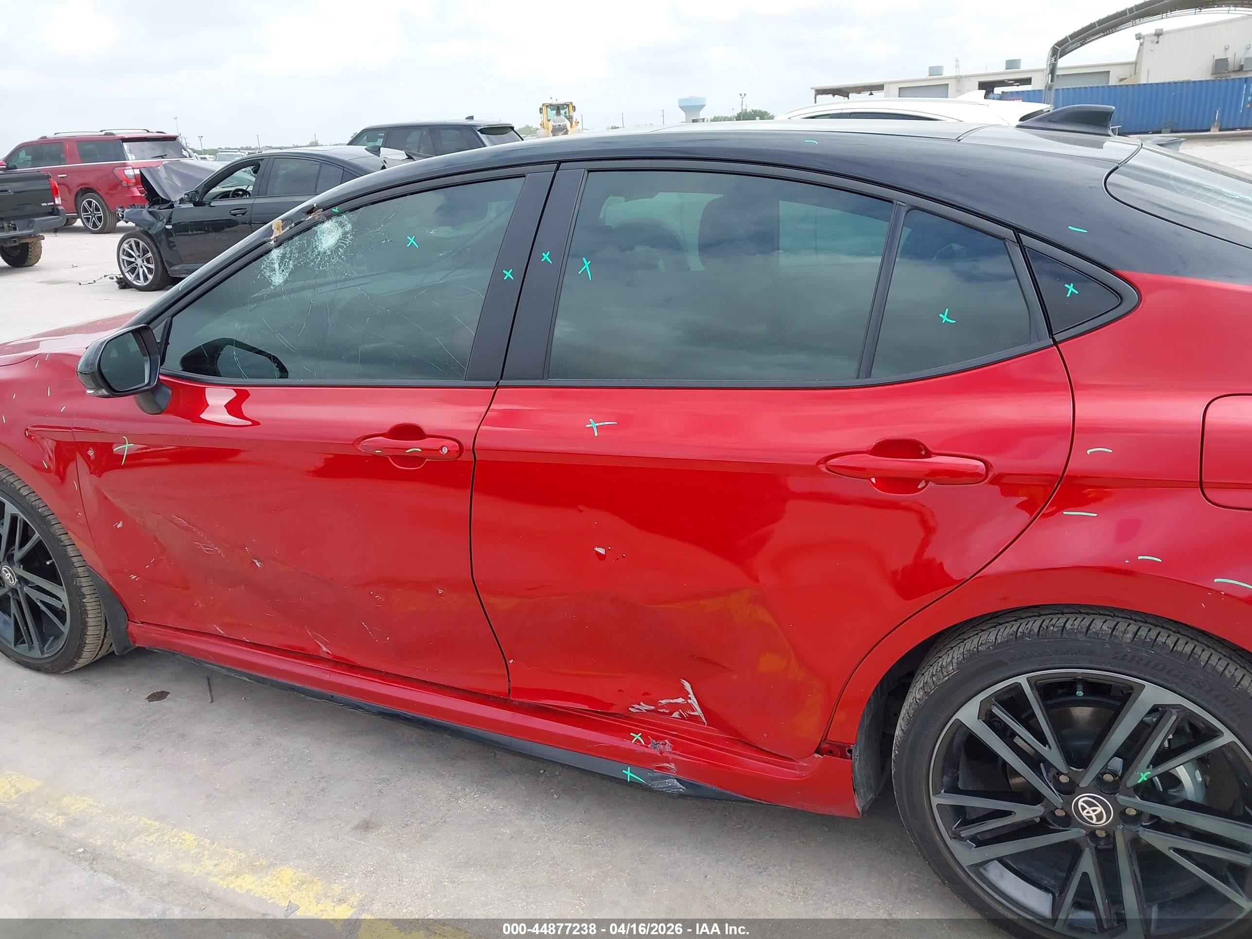 2026 Toyota Camry Xse Red vin: 4T1DAACKXTU235127