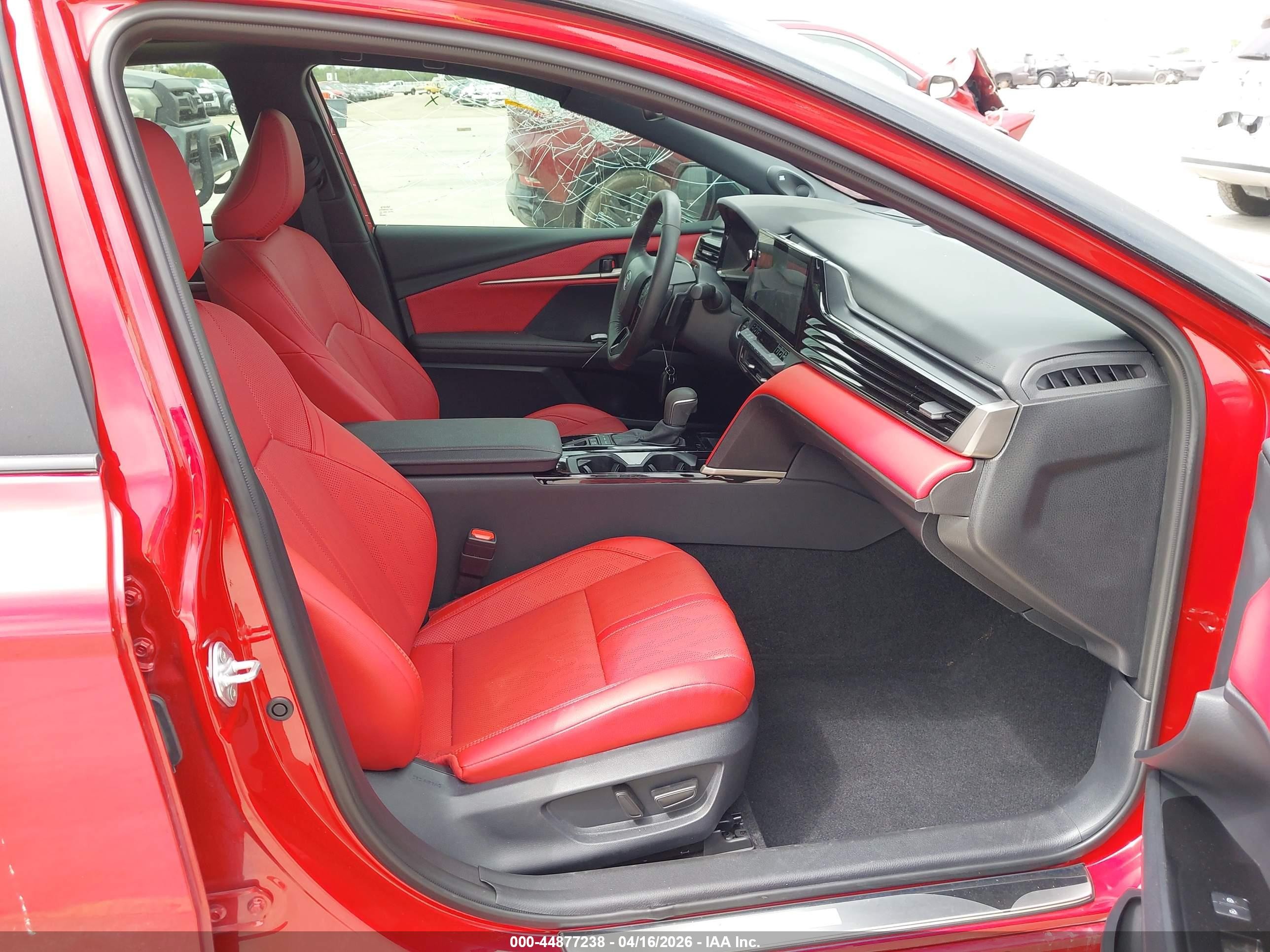 2026 Toyota Camry Xse Red vin: 4T1DAACKXTU235127