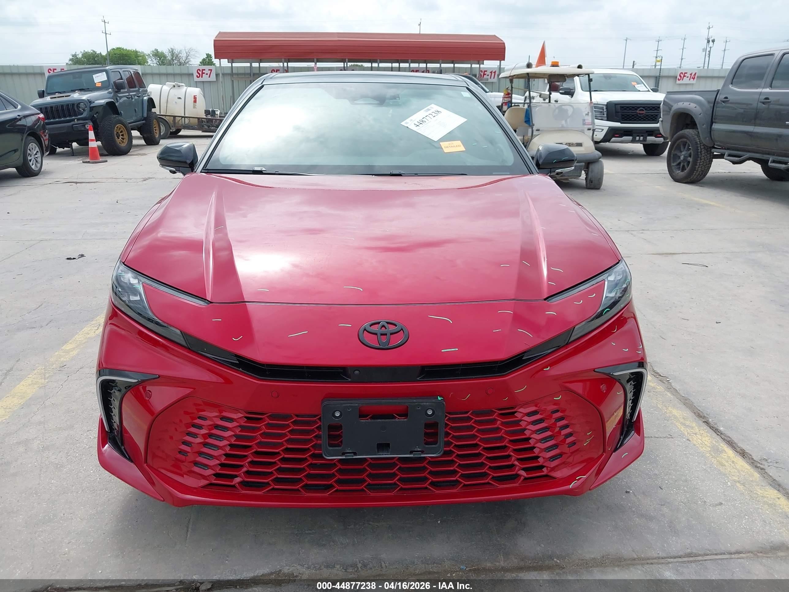 2026 Toyota Camry Xse Red vin: 4T1DAACKXTU235127