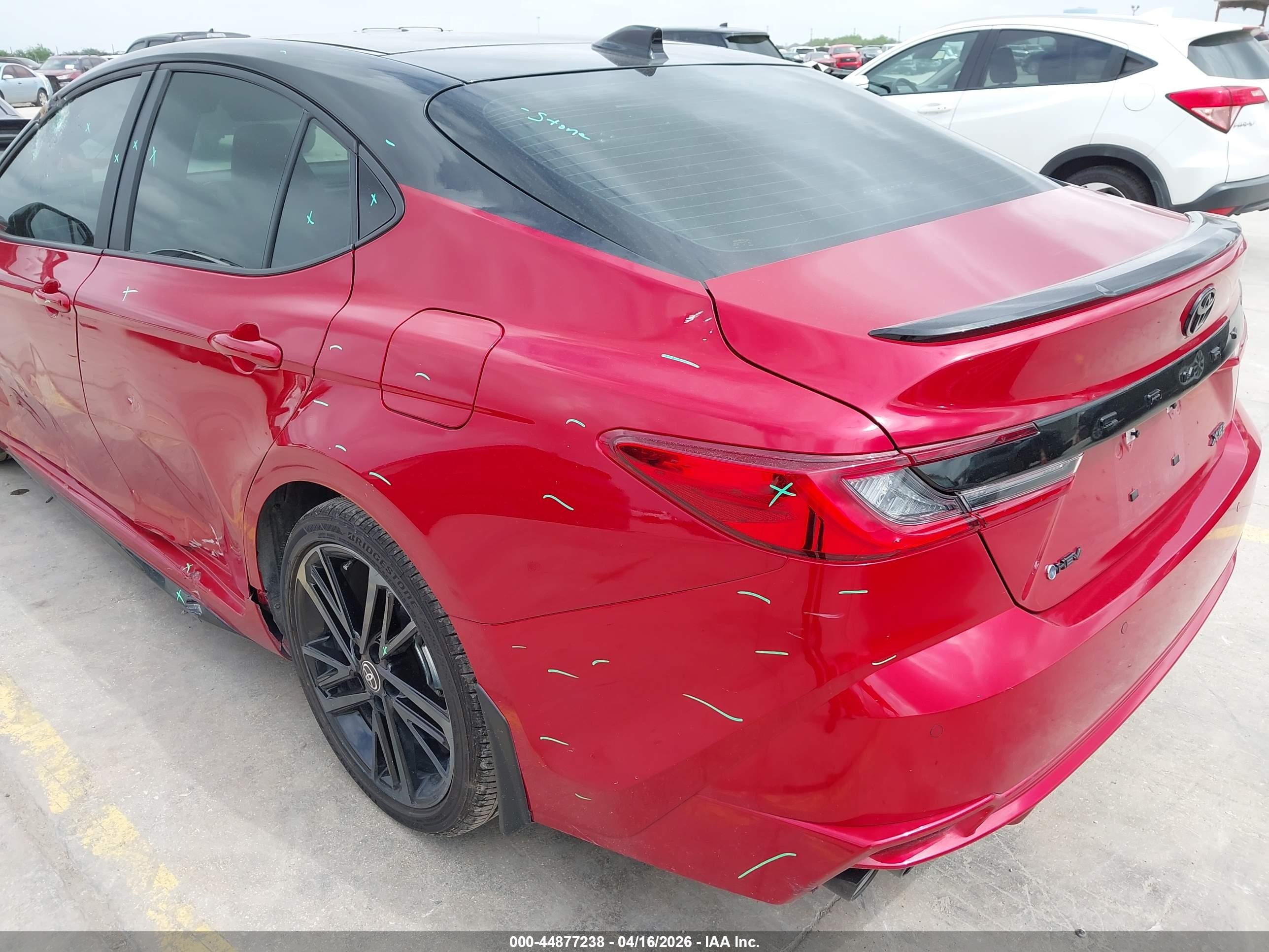 2026 Toyota Camry Xse Red vin: 4T1DAACKXTU235127