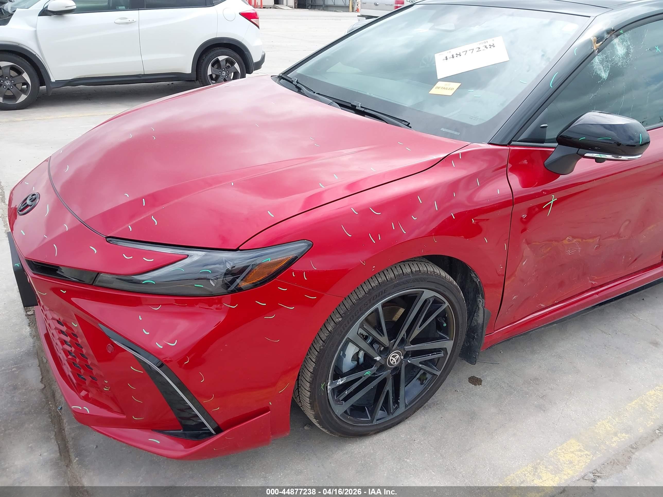 2026 Toyota Camry Xse Red vin: 4T1DAACKXTU235127
