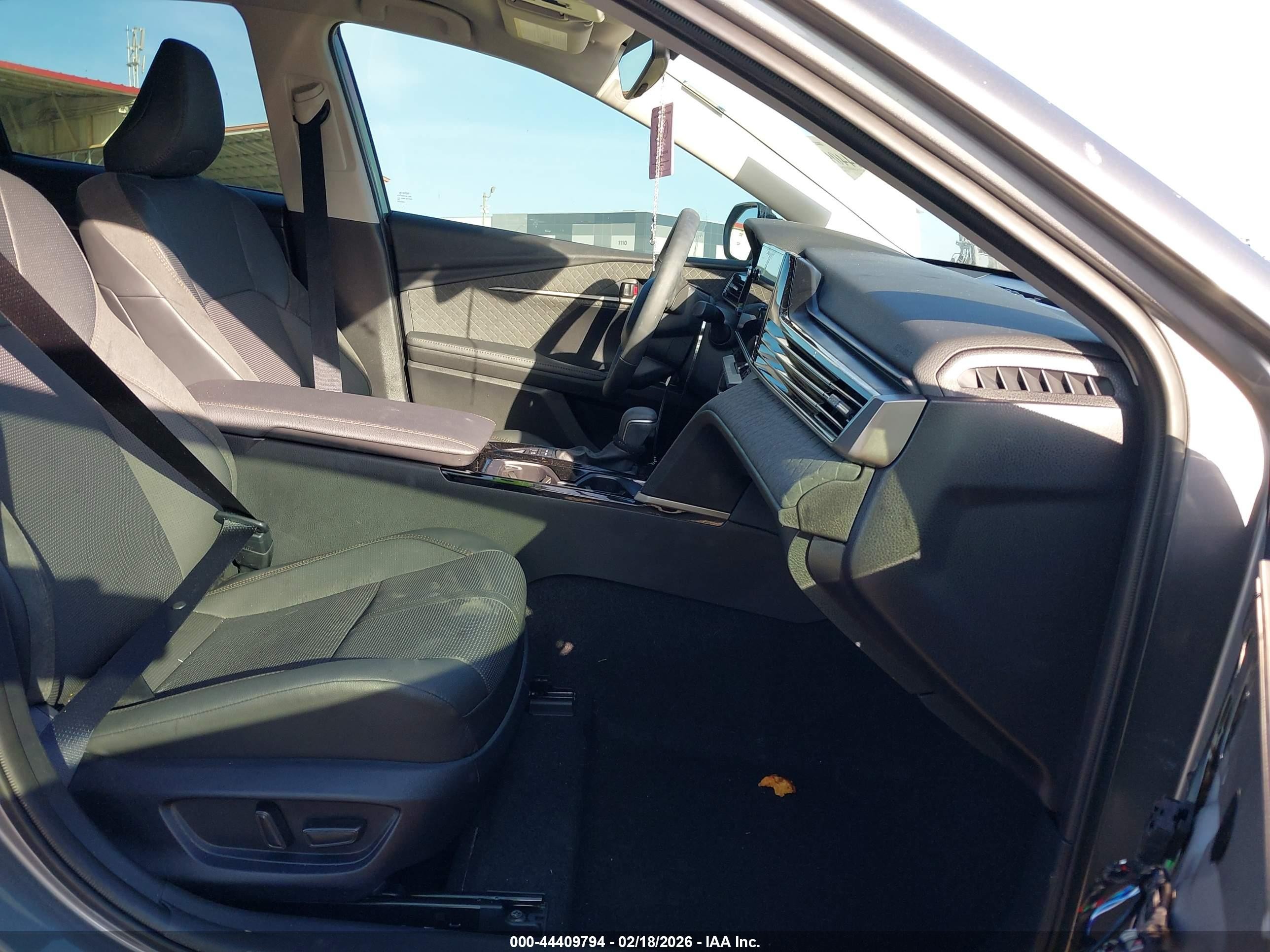 2026 Toyota Camry Xle Gray vin: 4T1DAACKXTU671881