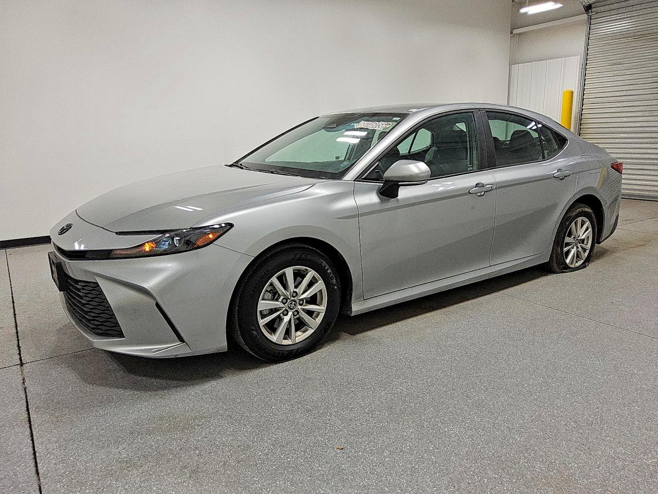 2026 Toyota Camry Le Silver vin: 4T1DBADK0TU037099