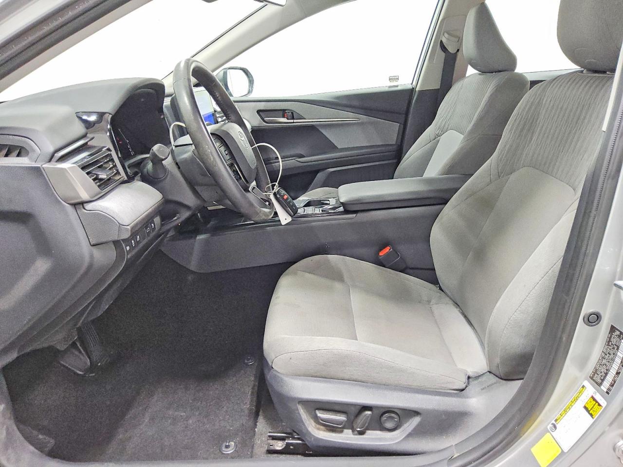 2026 Toyota Camry Le Silver vin: 4T1DBADK0TU037099