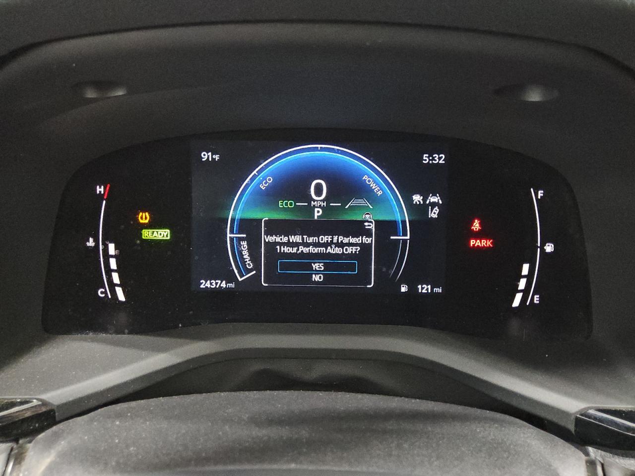 2026 Toyota Camry Le Silver vin: 4T1DBADK0TU037099 Damage: Warning - Tire Pressure, On, Unacceptable