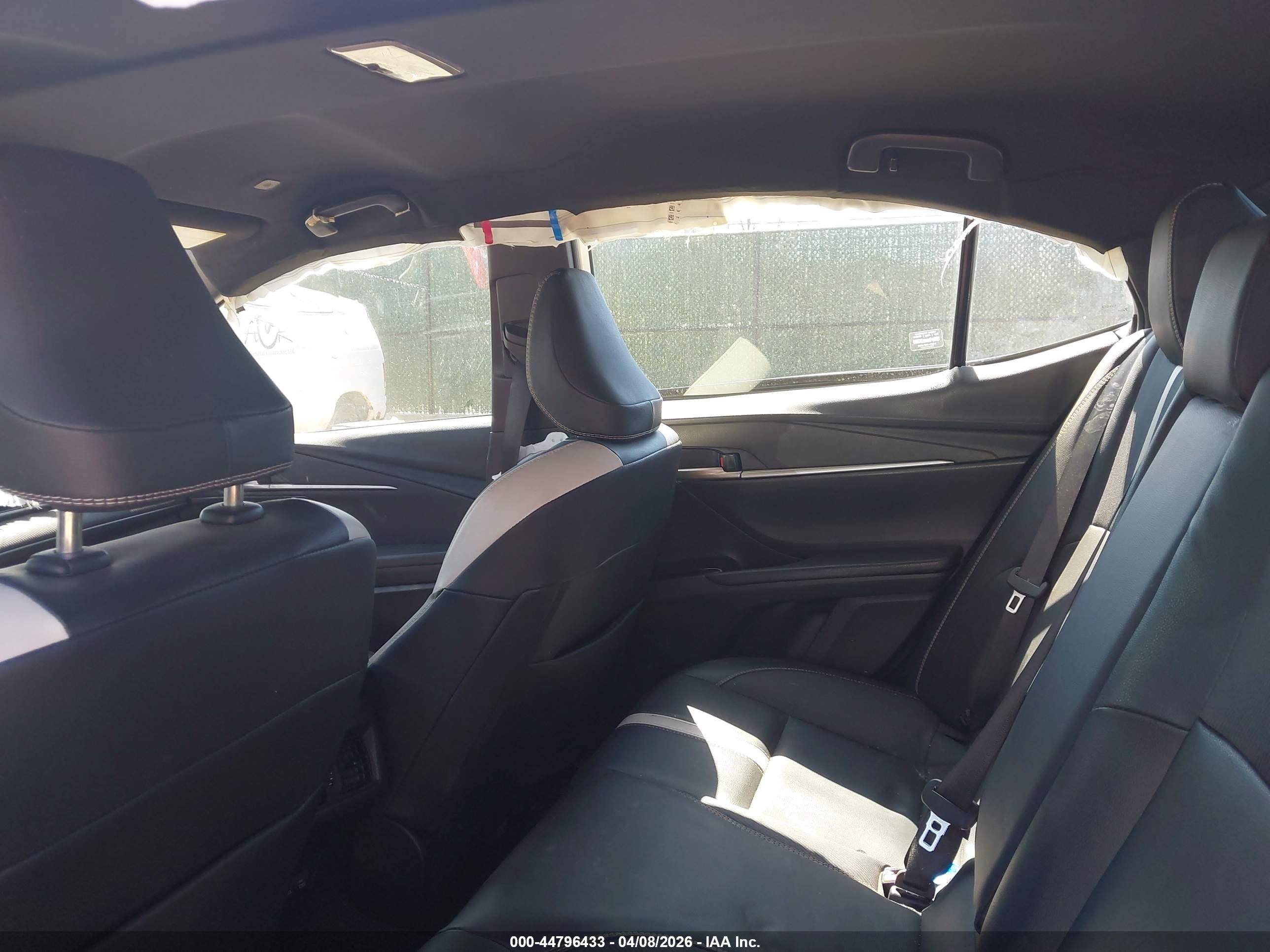 2025 Toyota Camry Se White vin: 4T1DBADK1SU511611