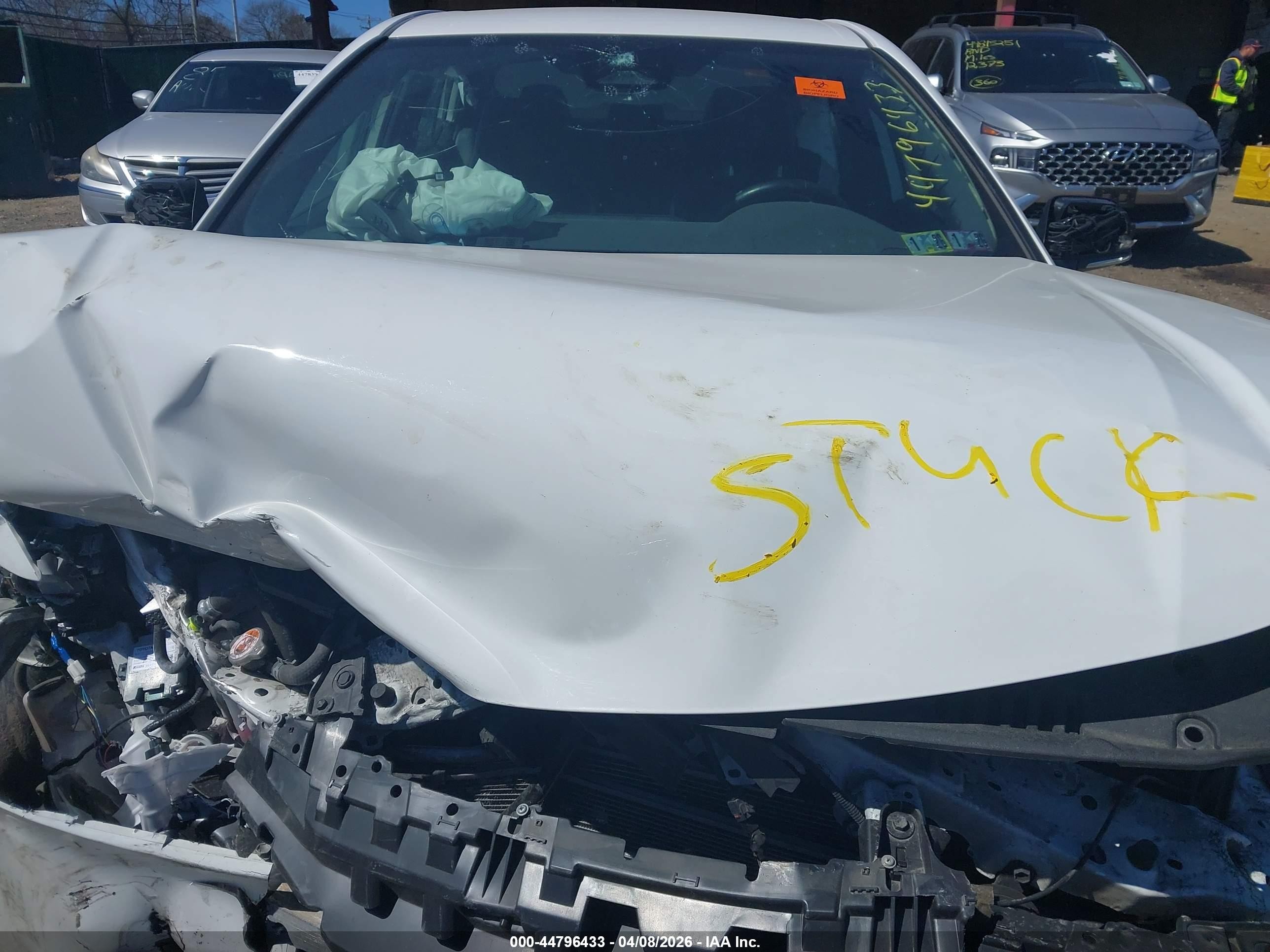 2025 Toyota Camry Se White vin: 4T1DBADK1SU511611