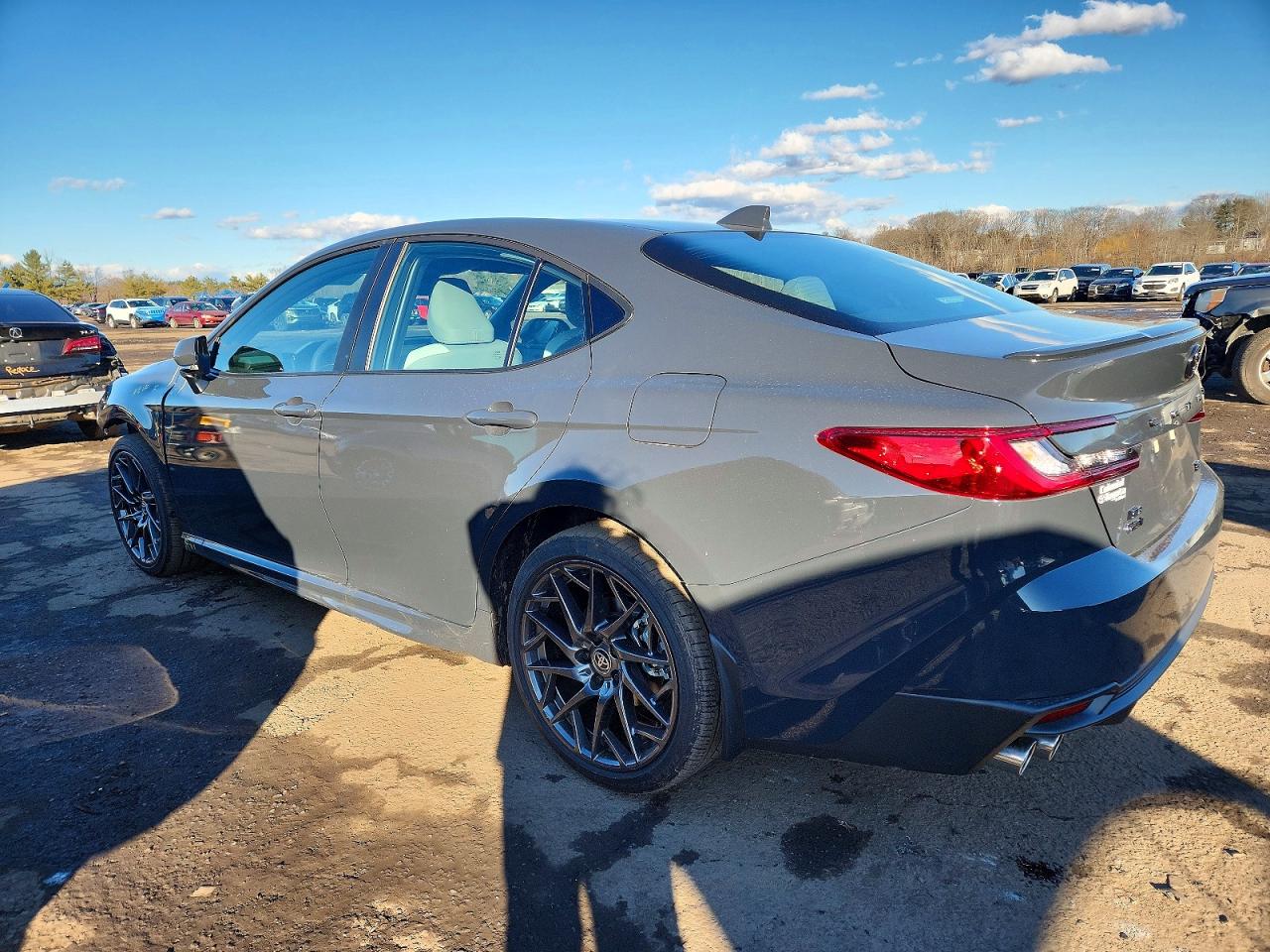 2026 Toyota Camry Se Gray vin: 4T1DBADK1TU040710