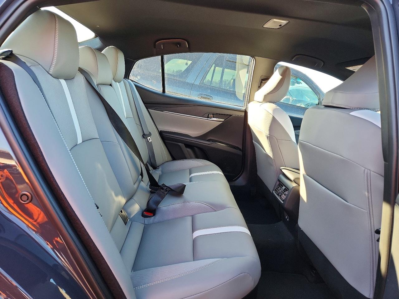 2026 Toyota Camry Se Gray vin: 4T1DBADK1TU040710