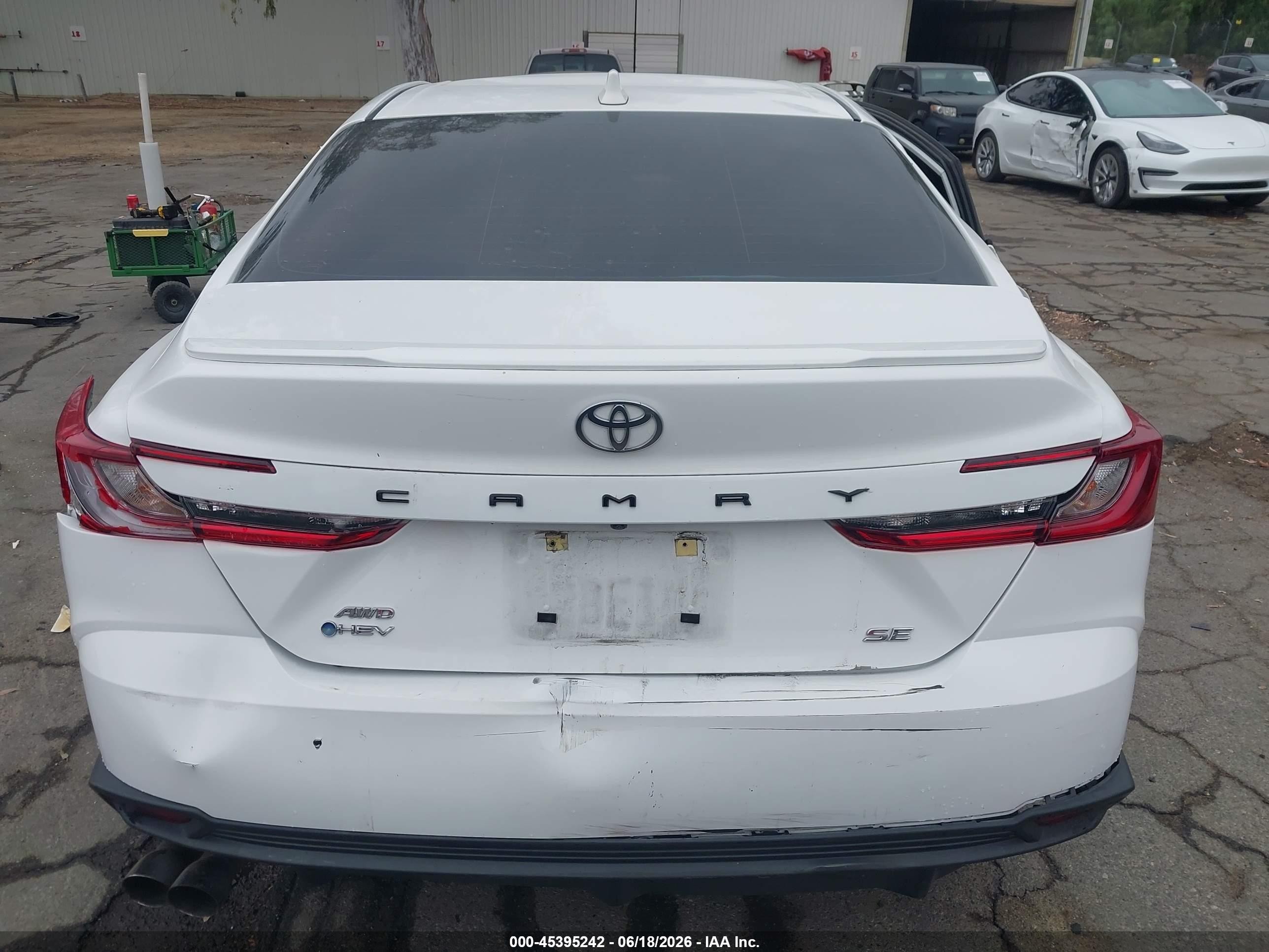 2025 Toyota Camry Se White vin: 4T1DBADK3SU007528