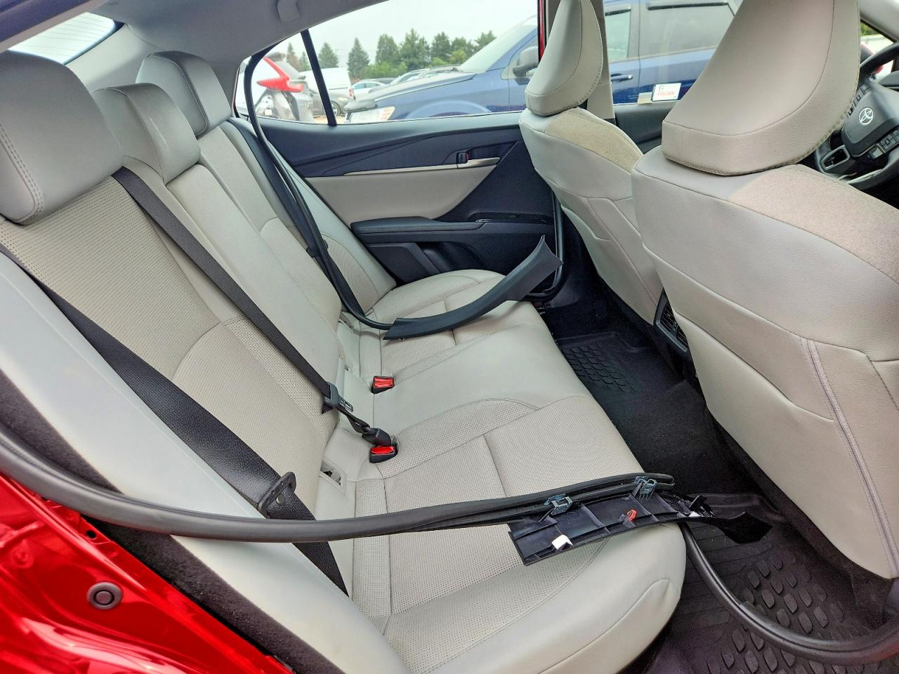 2025 Toyota Camry Xle Red vin: 4T1DBADK3SU013121