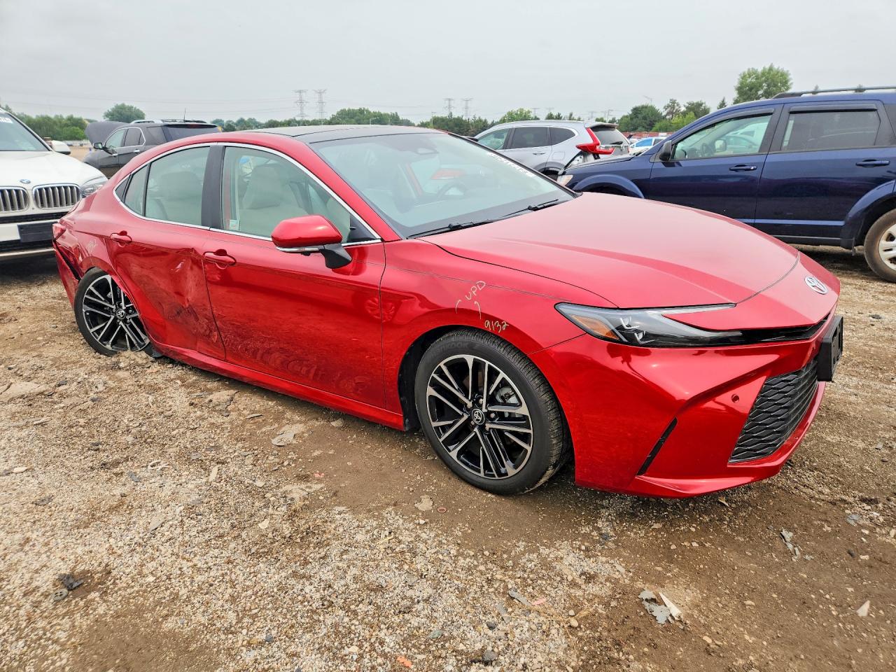 2025 Toyota Camry Xle Red vin: 4T1DBADK3SU013121