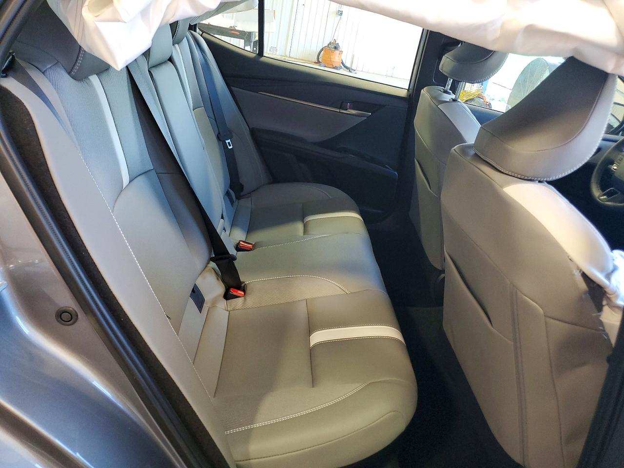 2025 Toyota Camry Se Silver vin: 4T1DBADK4SU504636