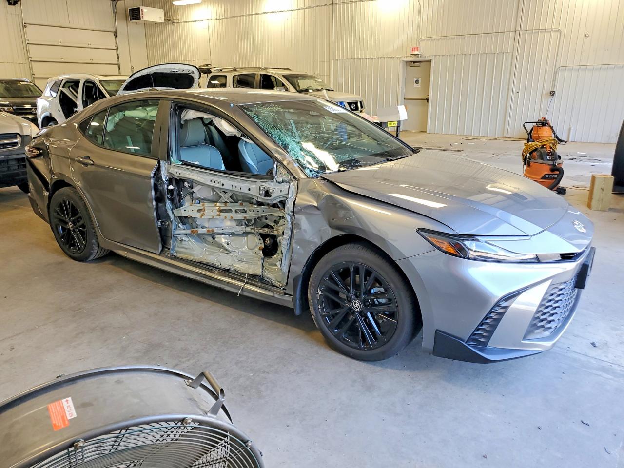 2025 Toyota Camry Se Silver vin: 4T1DBADK4SU504636