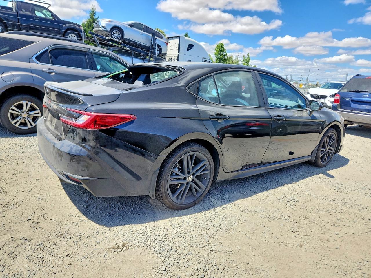 2026 Toyota Camry Nightshade Черный vin: 4T1DBADK4TU551036