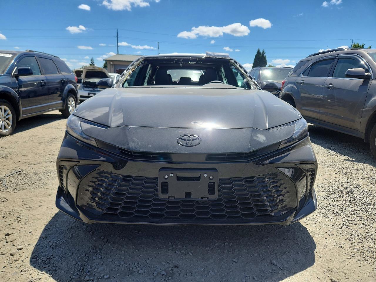 2026 Toyota Camry Nightshade Черный vin: 4T1DBADK4TU551036