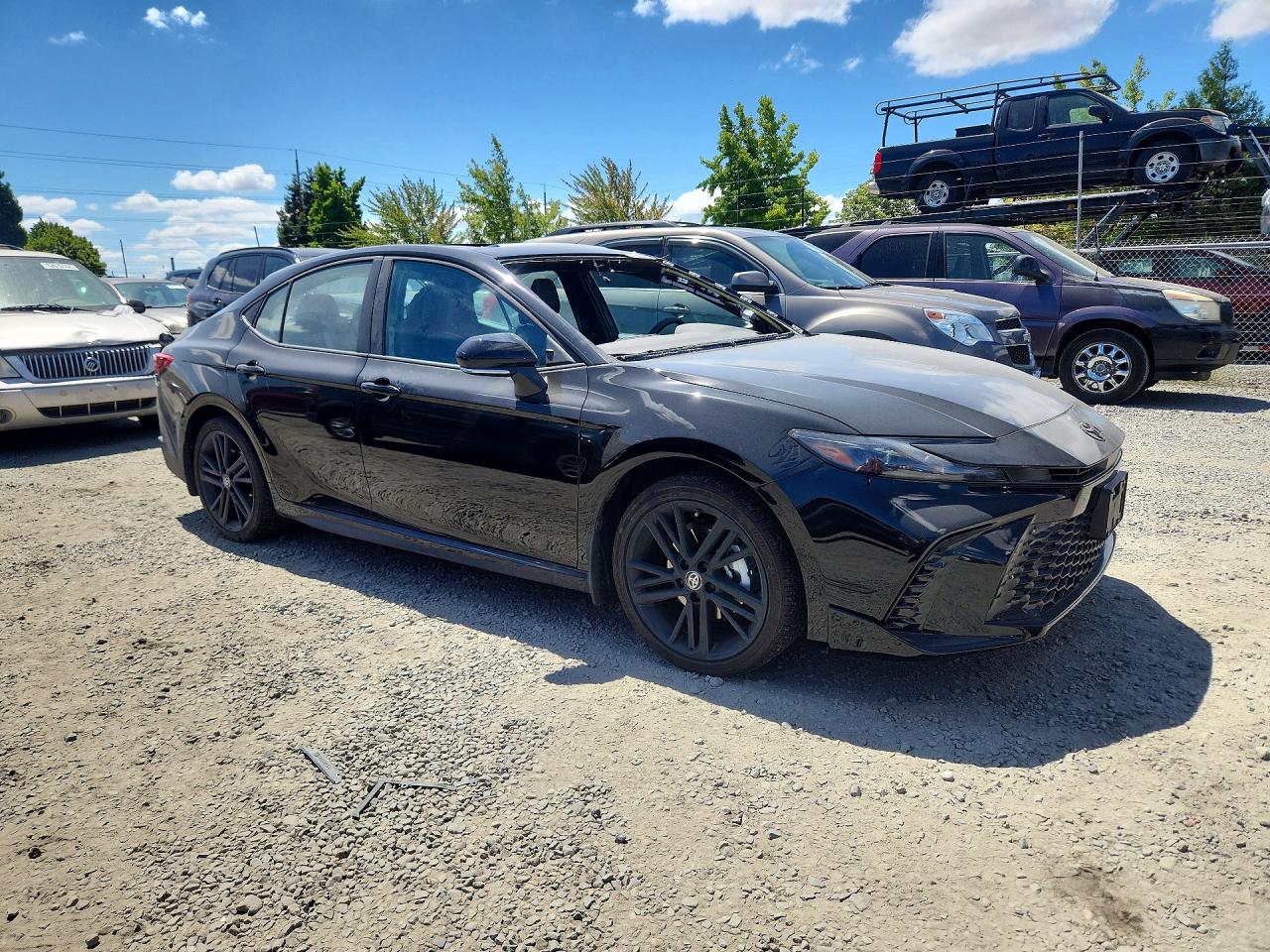 2026 Toyota Camry Nightshade Черный vin: 4T1DBADK4TU551036
