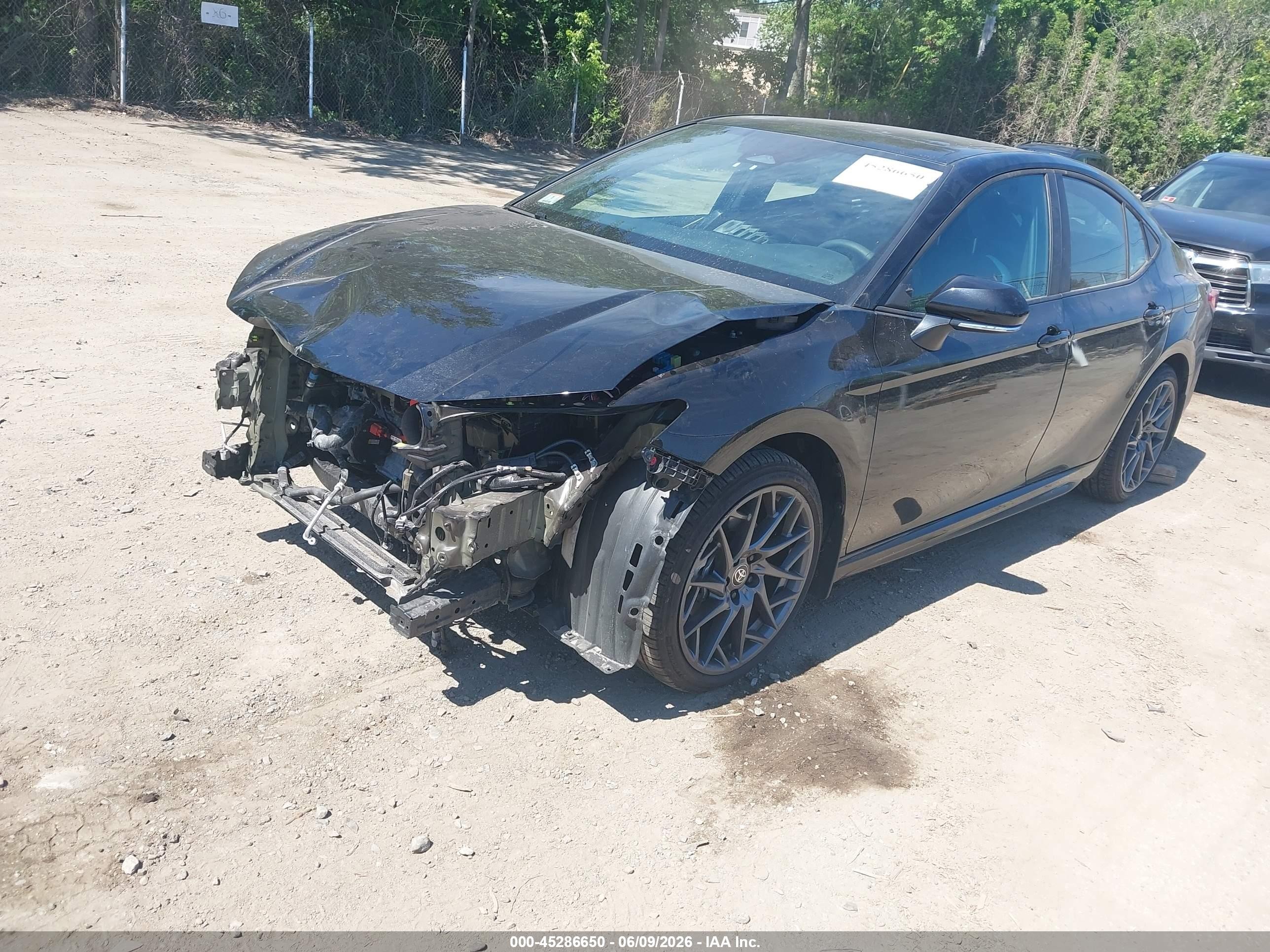 2026 Toyota Camry Se Black vin: 4T1DBADK5TU047174