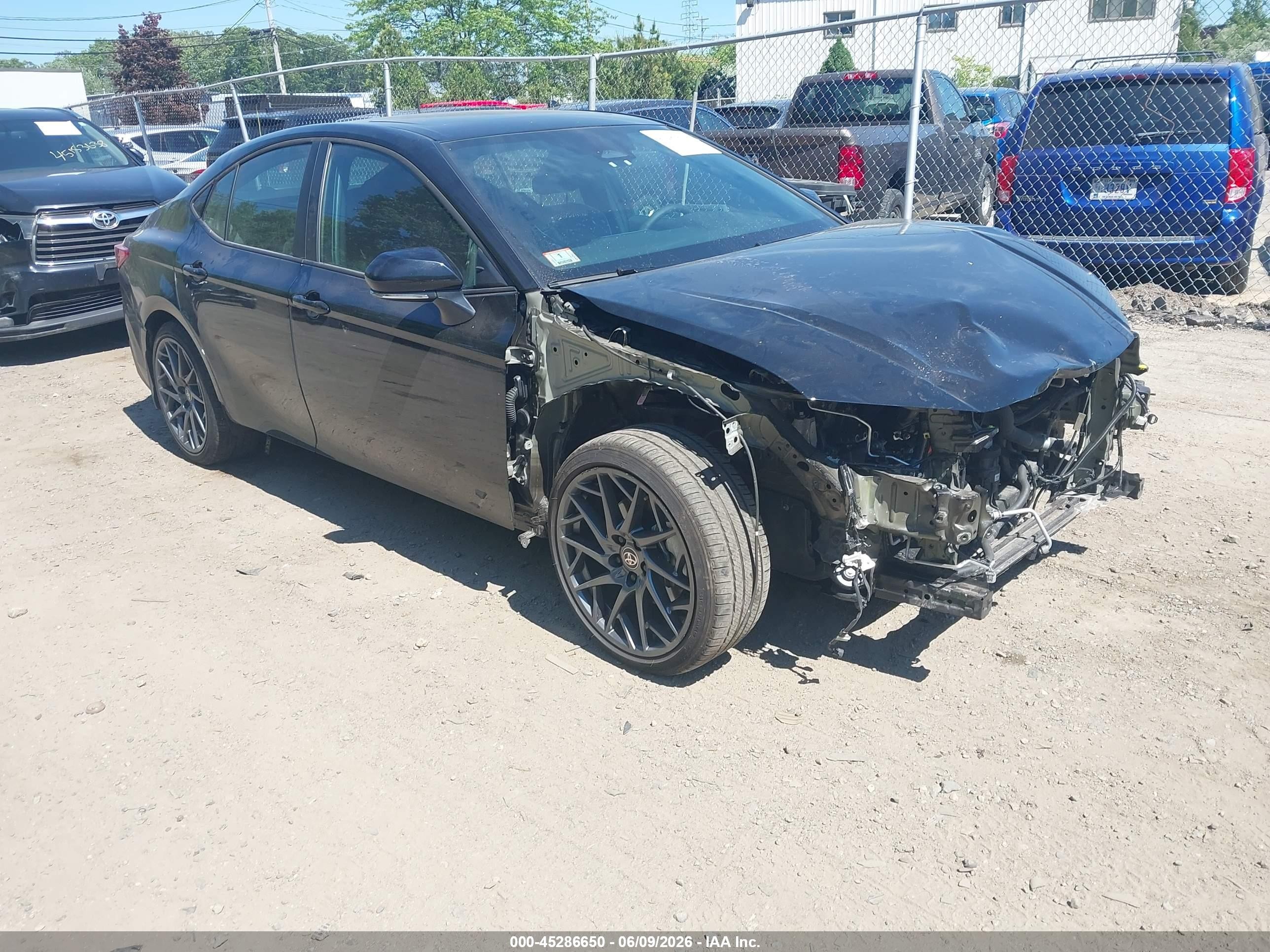 2026 Toyota Camry Se Black vin: 4T1DBADK5TU047174