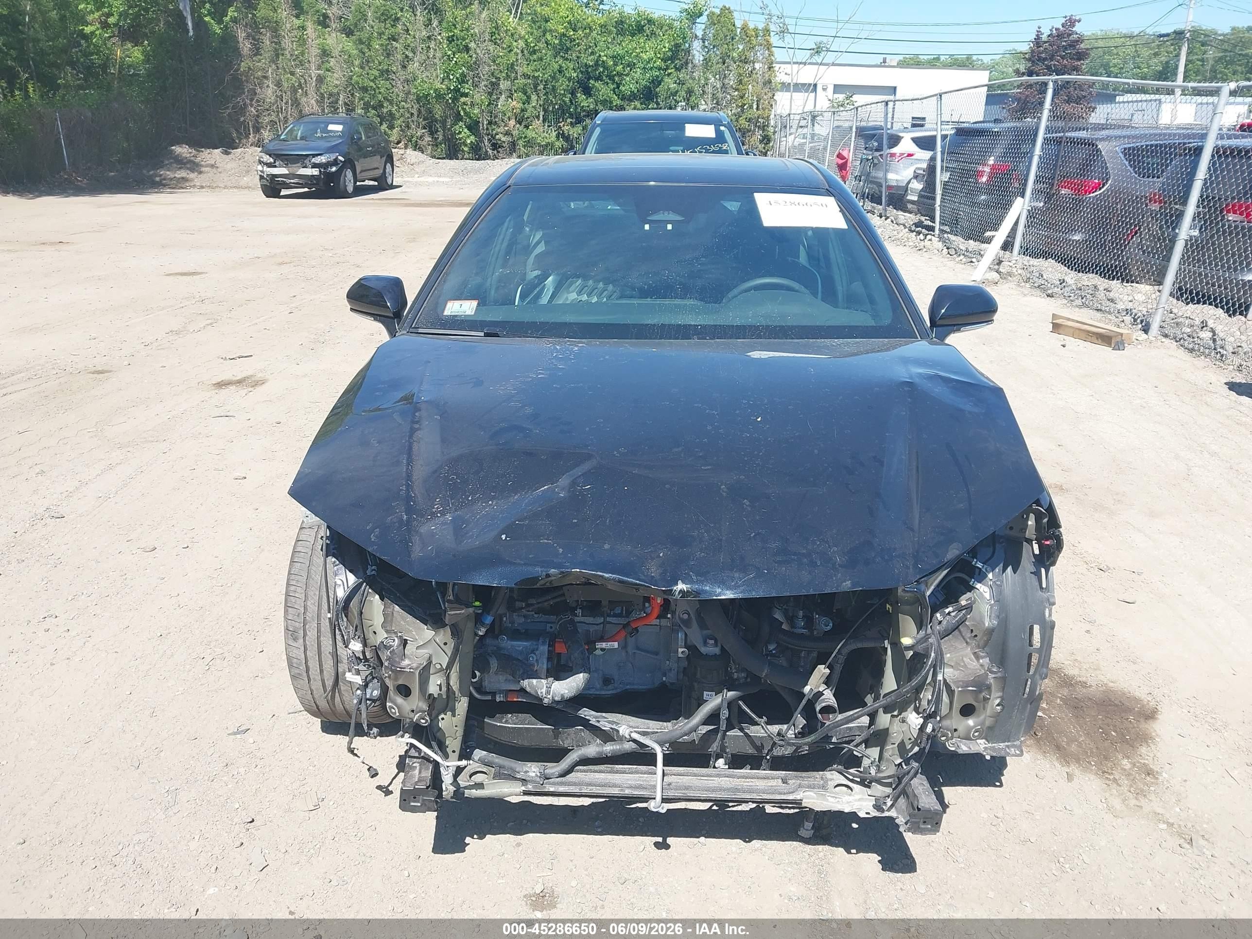2026 Toyota Camry Se Black vin: 4T1DBADK5TU047174