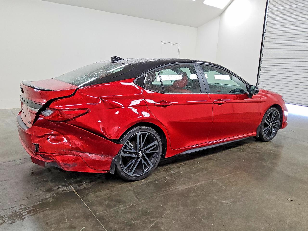 2026 Toyota Camry Xse Красный vin: 4T1DBADK8TU040297