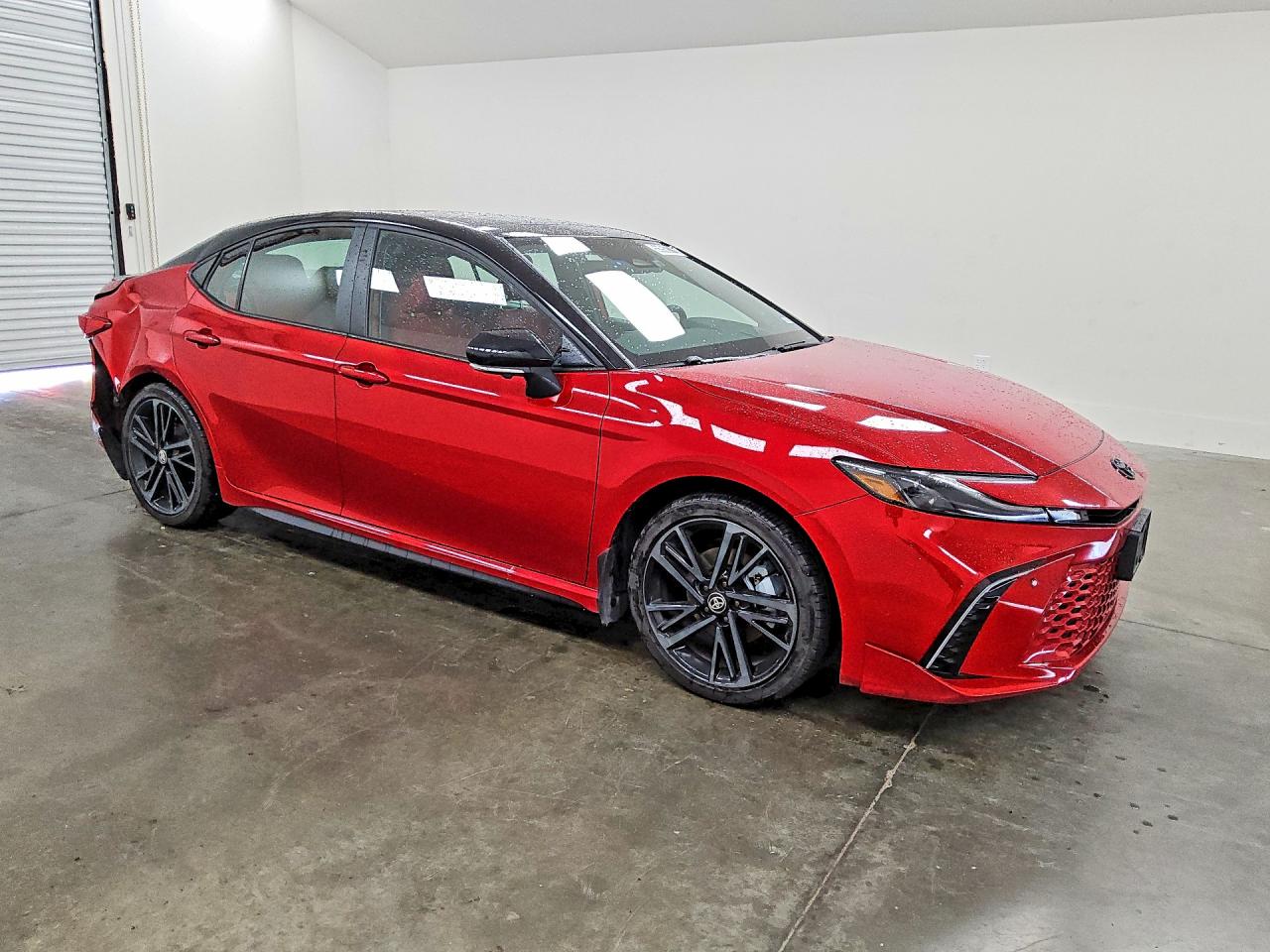 2026 Toyota Camry Xse Красный vin: 4T1DBADK8TU040297
