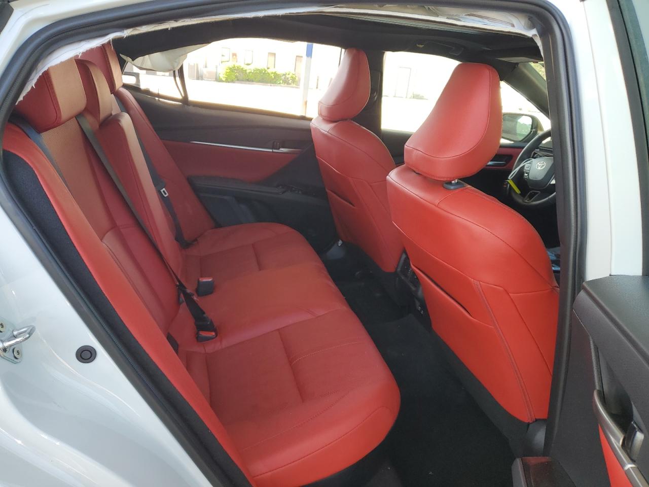 2025 Toyota Camry Xse Белый vin: 4T1DBADKXSU018512 Damage: Right Side Curtain Air Bag, Deployed, Replacement Required