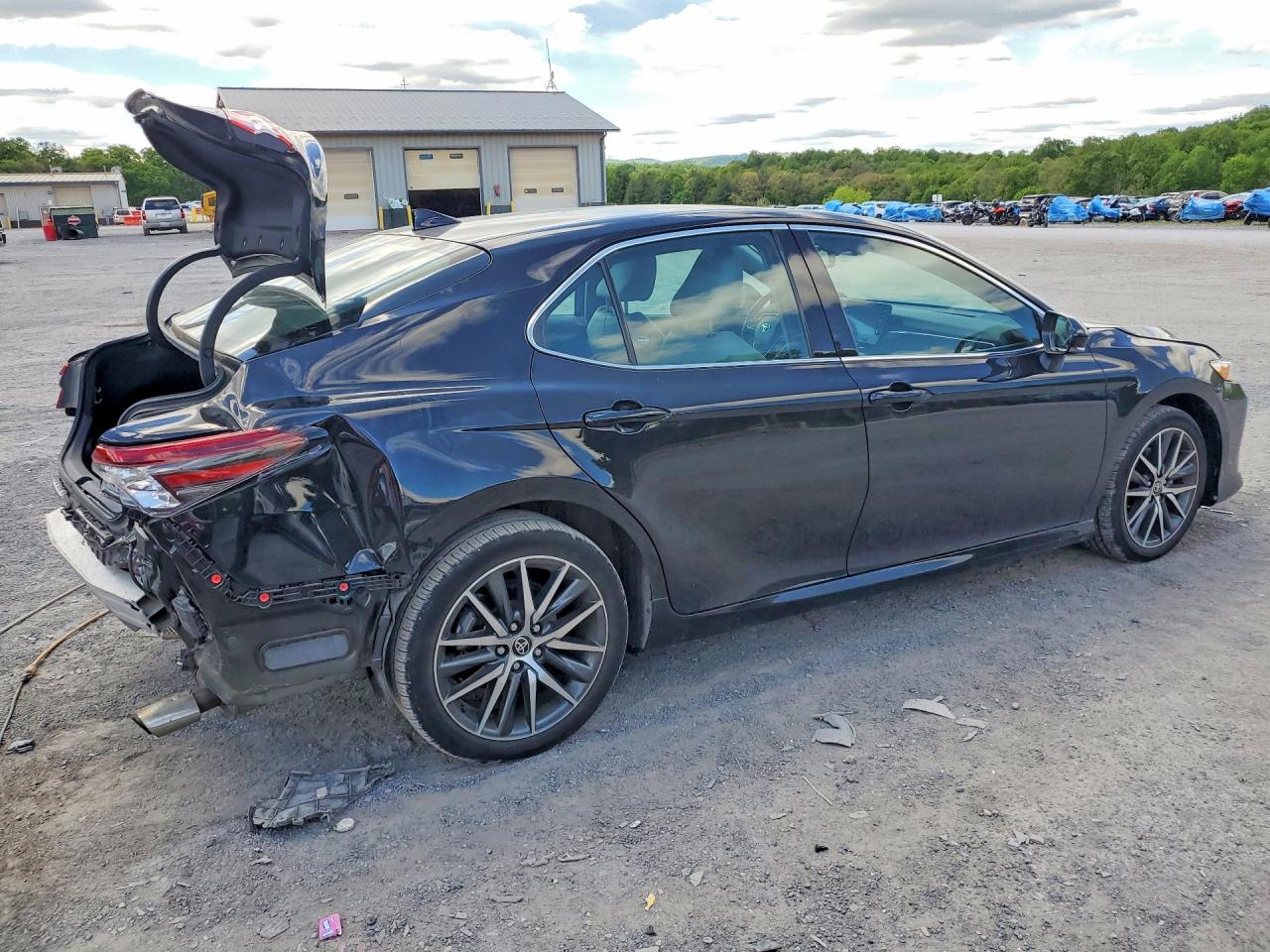 2023 Toyota Camry Xle Black vin: 4T1F11BK2PU099723