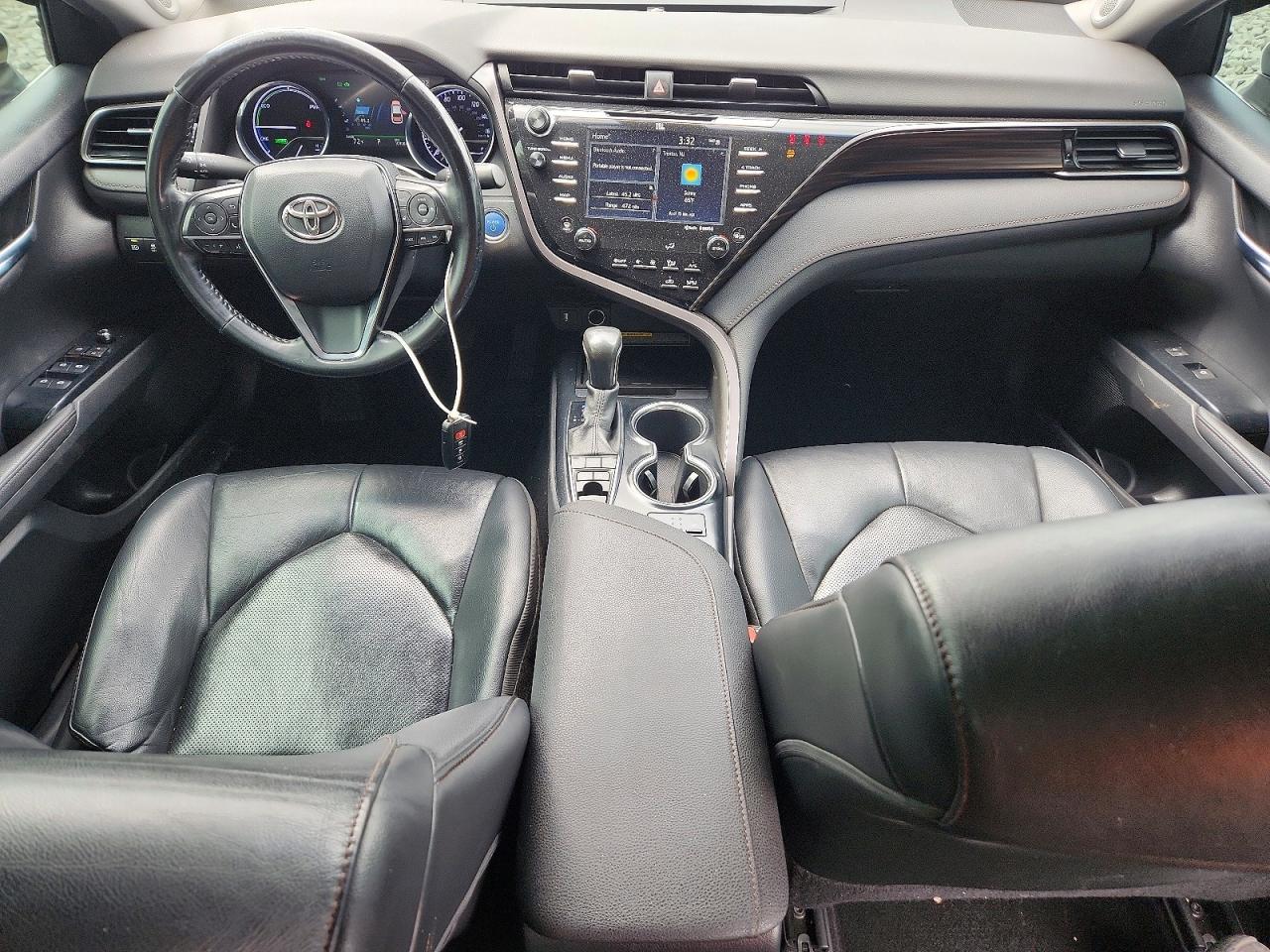 2020 Toyota Camry Xle White vin: 4T1F31AK0LU543896