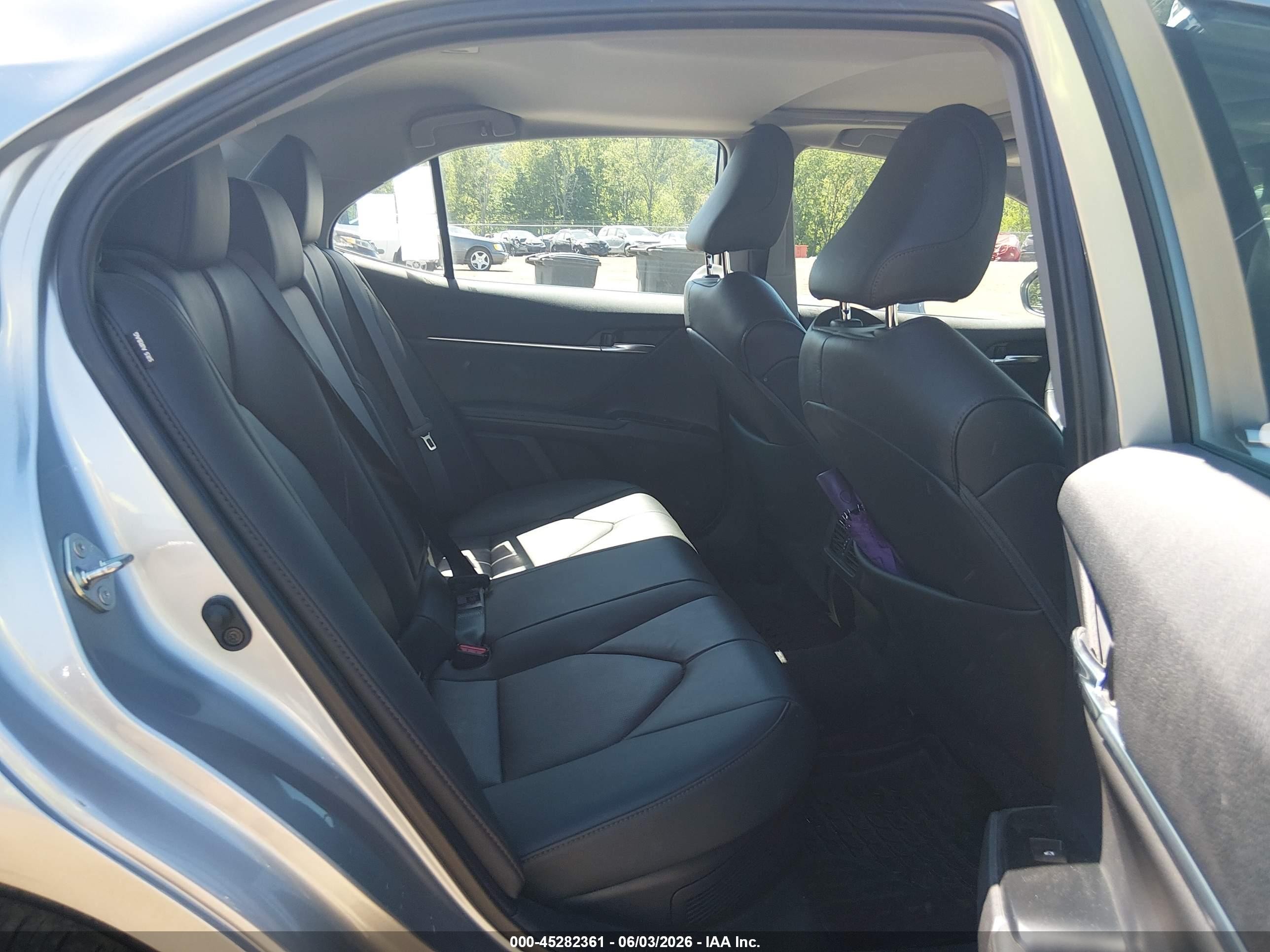 2020 Toyota Camry Xle Hybrid Серебряный vin: 4T1F31AK3LU525294